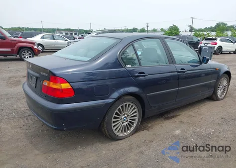 2003 BMW 325Xi from USA, damaged, VIN WBAEU33423PM52020